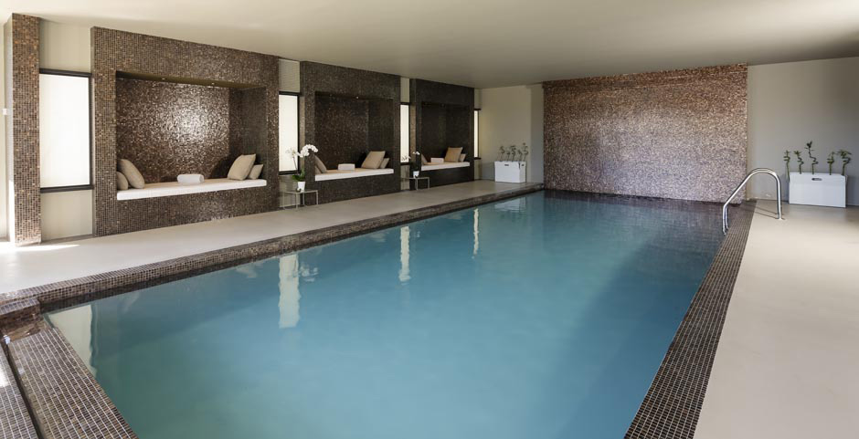 Piscine intérieure