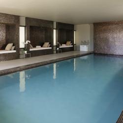 Piscine intérieure